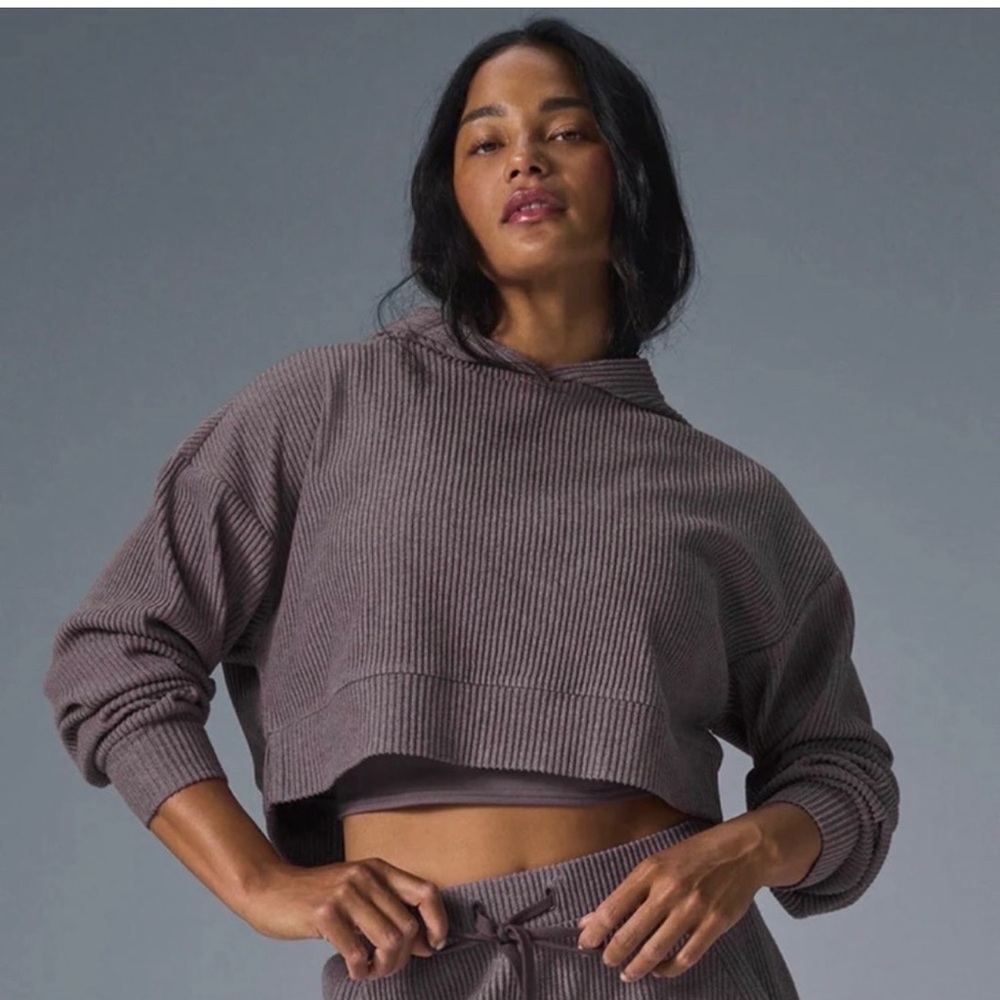 ALO Yoga Cropped Hooded Muse Sweatshirt